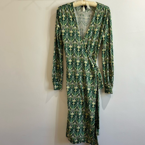 Banana Republic silk blend wrap dress - Picture 1 of 16